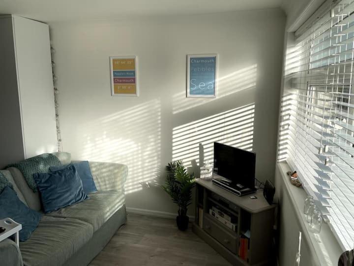 Self-Catering Studio In Beautiful Charmouth Eksteriør bilde