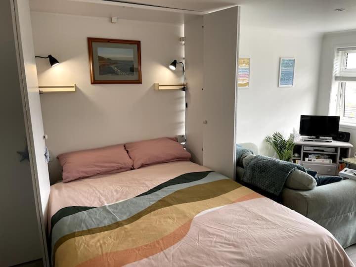 Self-Catering Studio In Beautiful Charmouth Eksteriør bilde
